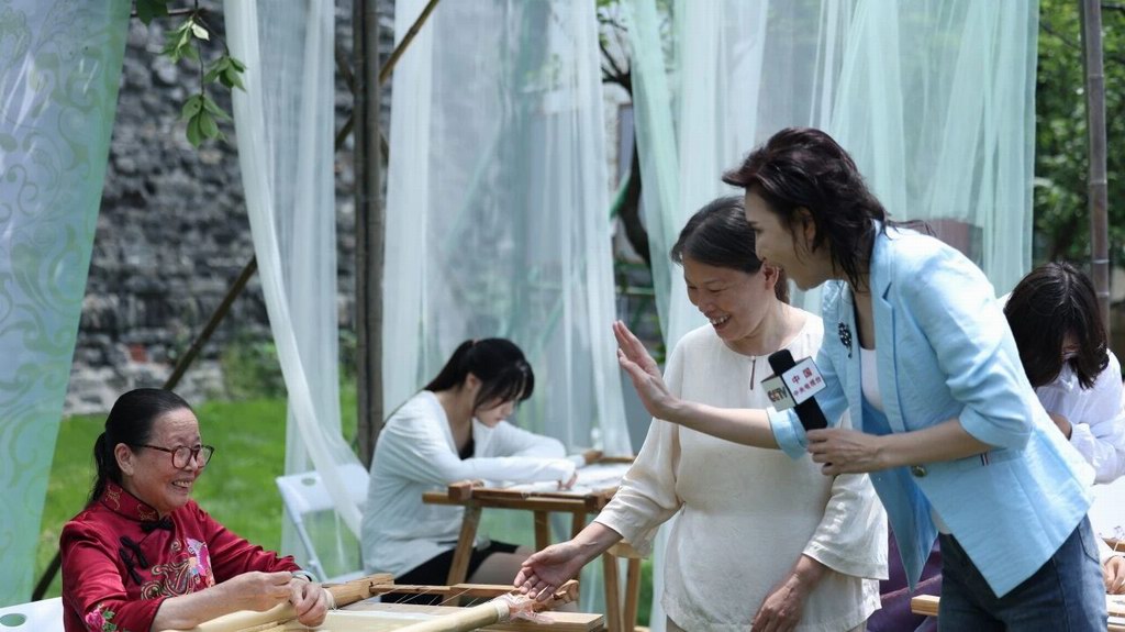 荆风楚韵绣端阳：荆州区非遗瑰宝惊艳亮相央视直播间
